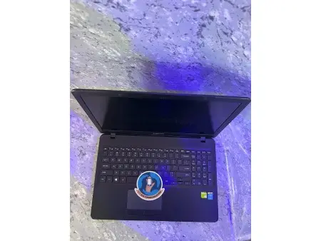 Ordinateur Samsung NoteBook 300ESK Core i5 15.6'' pouce