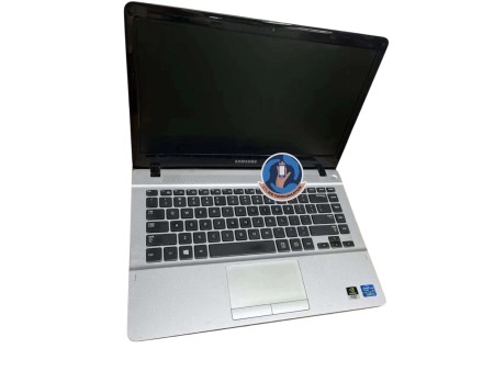 Samsung ATIV BOOK 450R4V Core i5 14'' inch Laptop